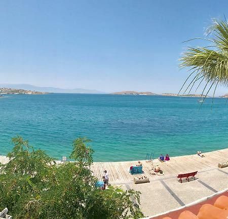 Ayshe Hotel Foça Bagian luar foto